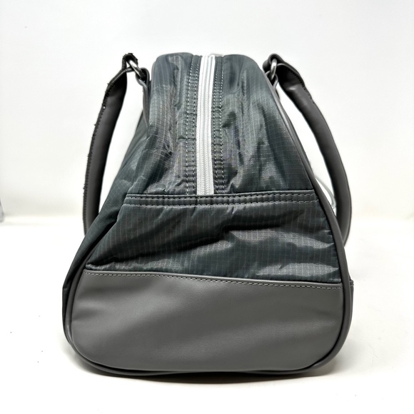 Grey Puma Women's Duffle Bag/Purse Puma Stripe Large Shoulder Handles Super Cute - Picture 4 of 10
